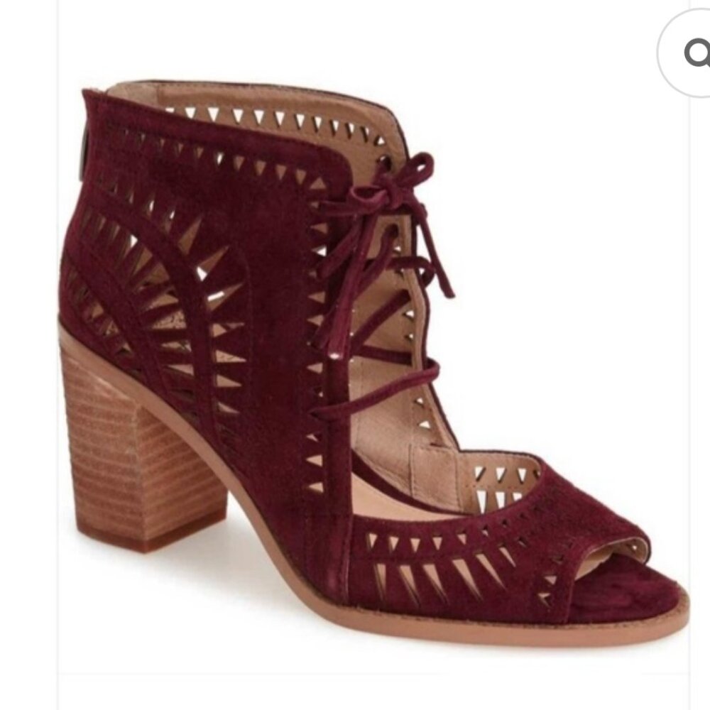 Vince Camuto Tarita Plum Lace Up Suede Peep Toe Shoes Size 8